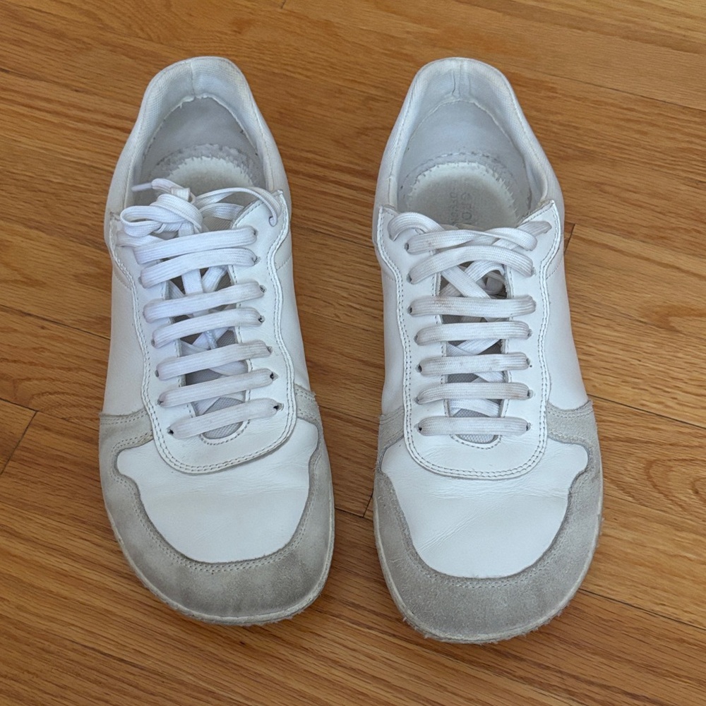 Groundies Barefoot White and Gray Sneakers size EU 43/ W 11.5